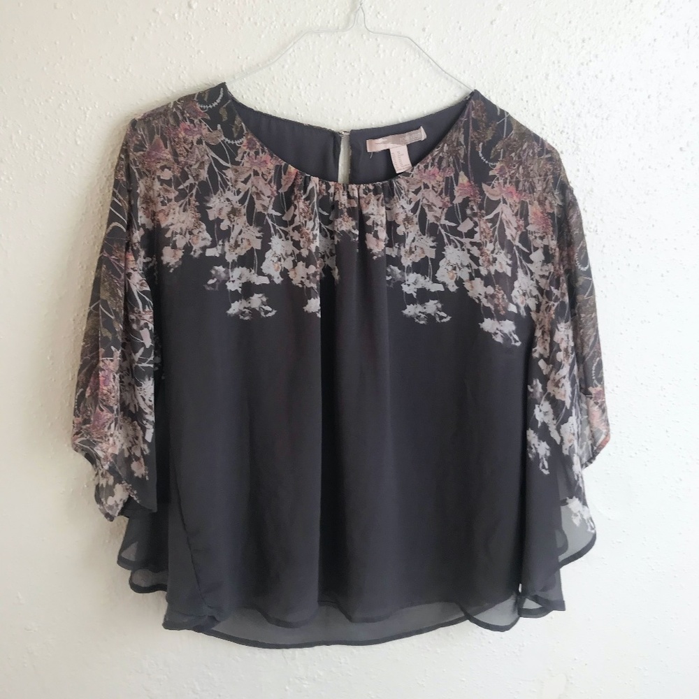 Forever 21 Bat Winged Floral Blouse
